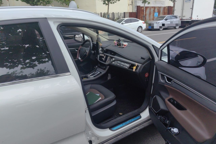 GEELY Emgrand GS 2019 #23 GEELY Emgrand GS 2019 car image #23
