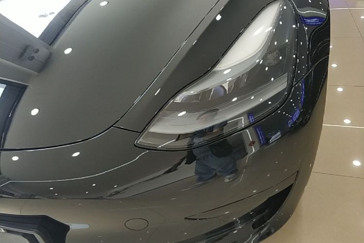 Tesla Model 3 2023 car image #23