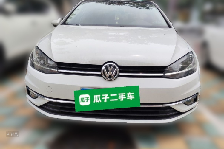 Volkswagen Golf 2018 car image #3