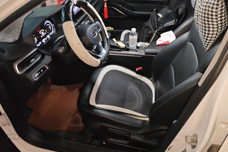 GEELY Emgrand 2022 #17 GEELY Emgrand 2022 car image #17