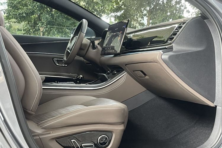 BYD Han 2021 immagine di auto #24