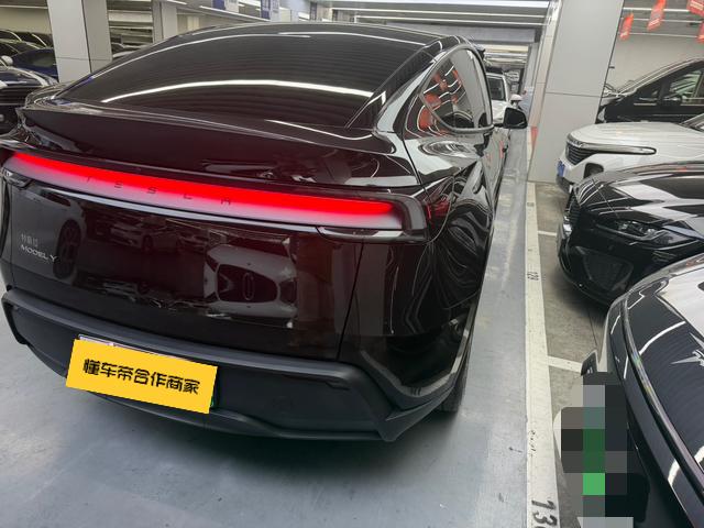 Tesla Model Y 2026 #6 Tesla Model Y 2026 car image #6