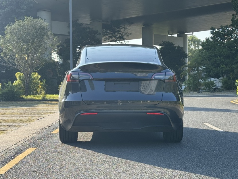 Tesla Model Y 2024 #3 Tesla Model Y 2024 изображение автомобиля #3