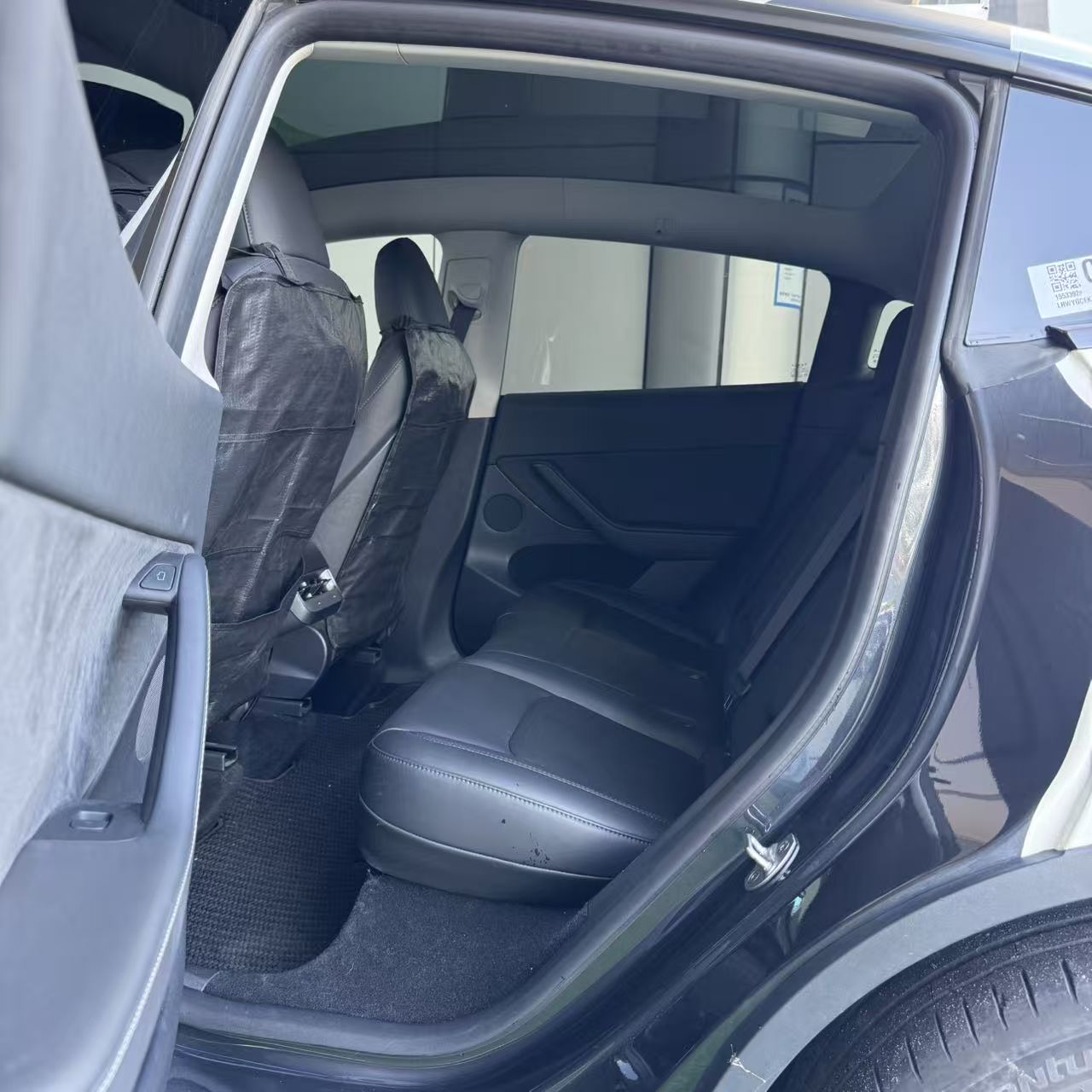 Tesla Model Y 2024 #7 Tesla Model Y 2024 car image #7