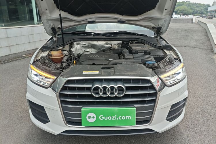 Audi Q3 2019 car image #20