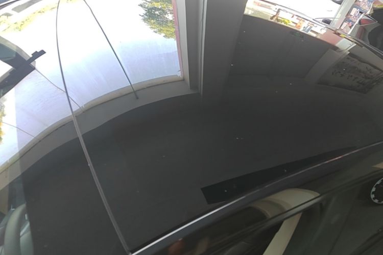 Tesla Model Y 2022 car image #25