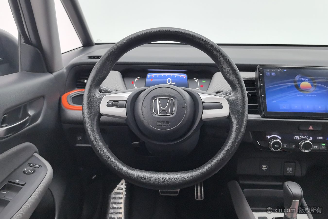 Honda LIFE 2024 #11 Honda LIFE 2024 car image #11