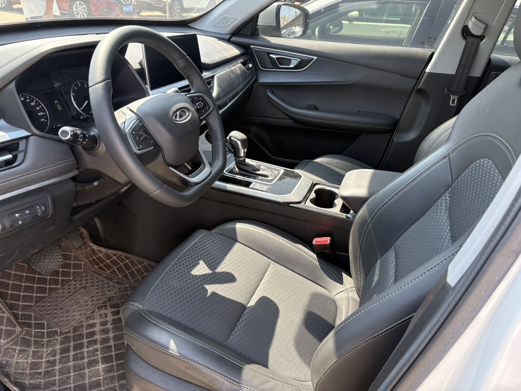 Chery Tiggo 5x 2023 car image #3