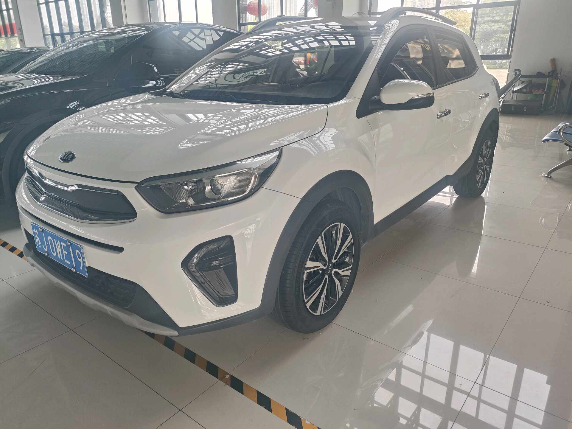 Kia KX1 2020 car image 
