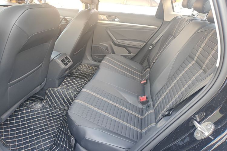 Volkswagen Lavida 2018 car image #17