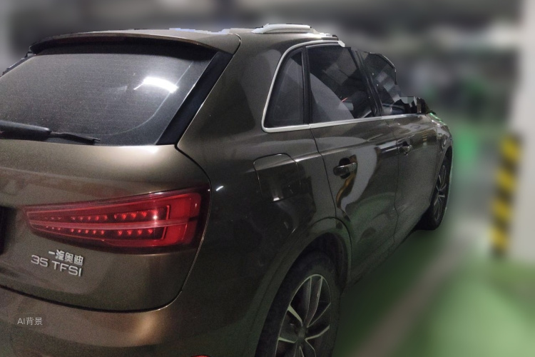 Audi Q3 2019 car image #7