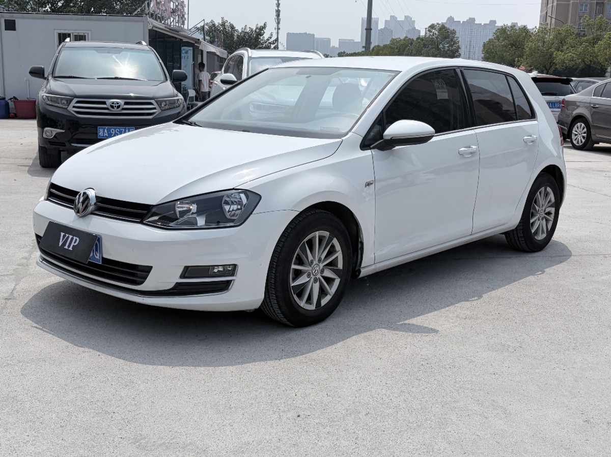 Volkswagen Golf 2014 car image #3