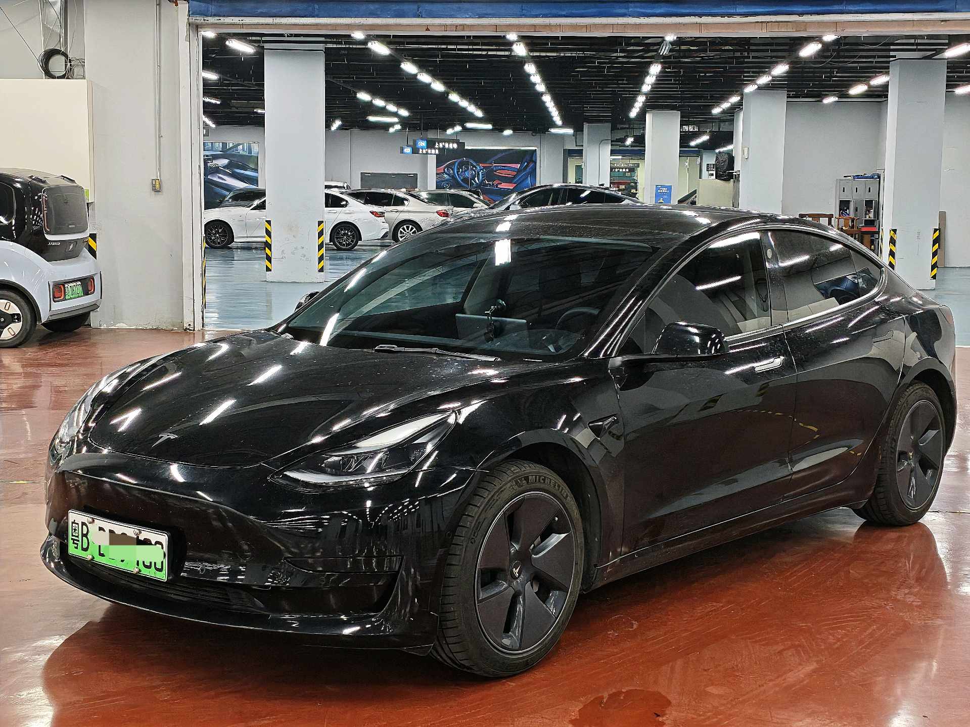 Tesla Model 3 2020 car image 