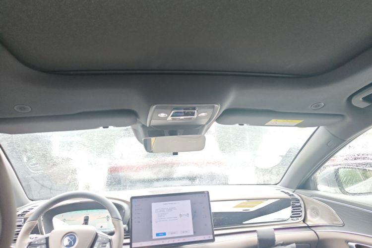 BYD Han 2024 car image #18