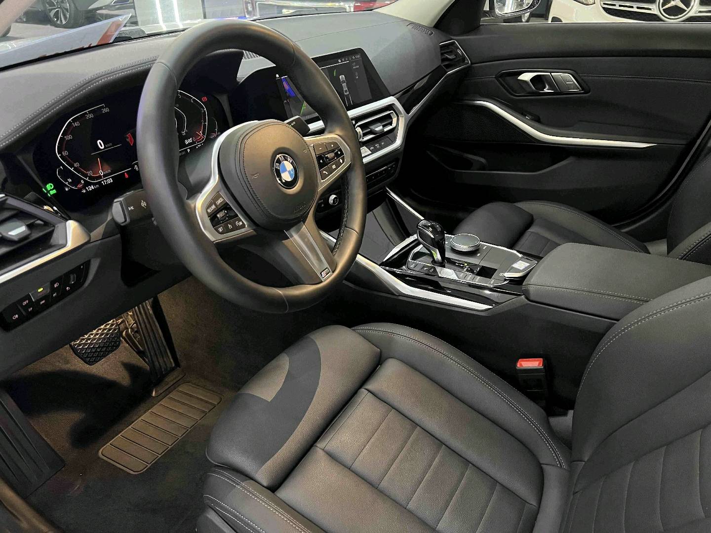 BMW 3 Series 2020 #3 BMW 3 Series 2020 car image #3
