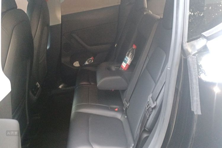 Tesla Model Y 2021 #19 Tesla Model Y 2021 car image #19