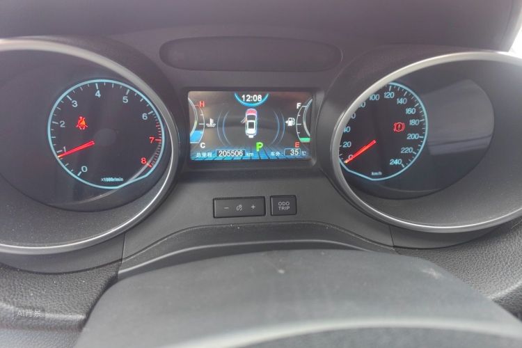 BYD Yuan 2017 #14 BYD Yuan 2017 car image #14