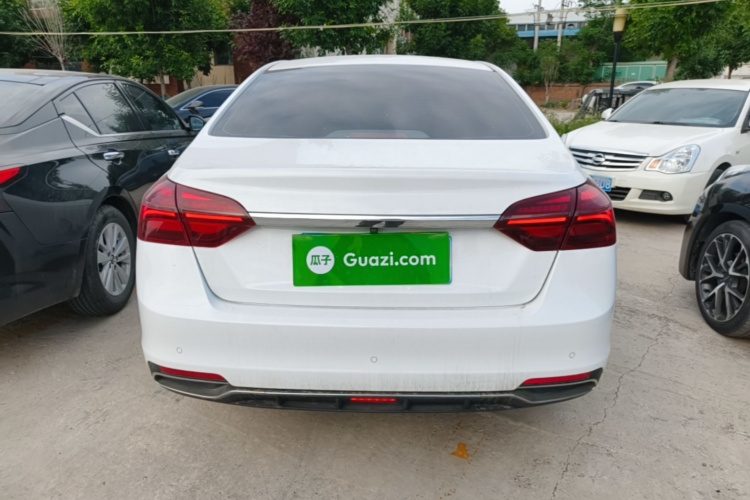 GEELY Emgrand 2019 #6 GEELY Emgrand 2019 car image #6