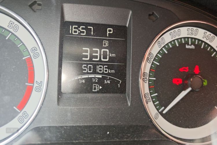 Skoda Rapid 2019 #14 Skoda Rapid 2019 image de voiture #14