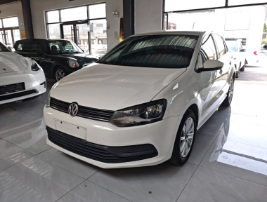 Volkswagen Polo 2017 car image 