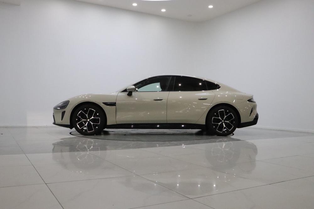 2025 car image #4