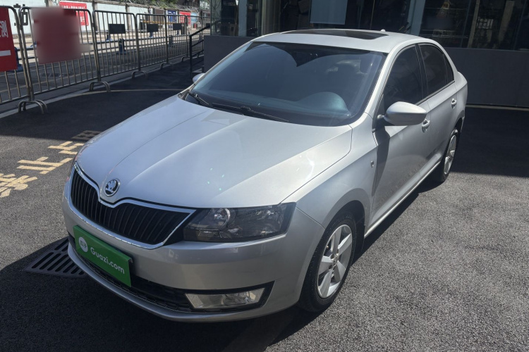 Skoda Rapid 2017 image de voiture #2