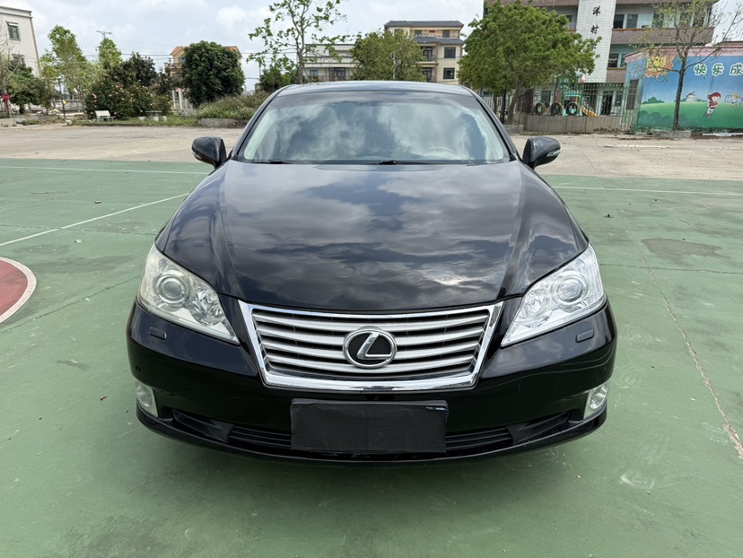 2011 #2 2011 car image #2