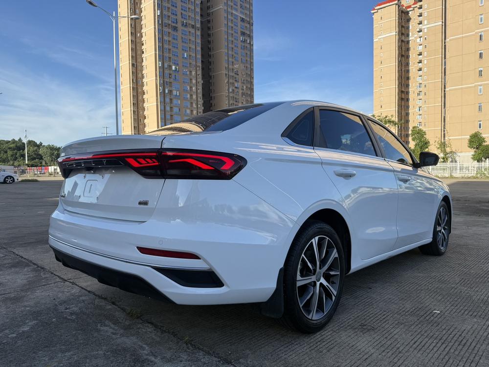 GEELY Emgrand 2022 #7 GEELY Emgrand 2022 car image #7