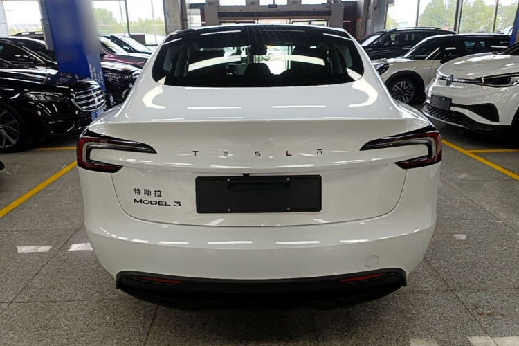 Tesla Model 3 2026 #6 Tesla Model 3 2026 car image #6