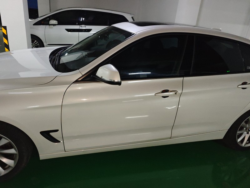 BMW 3 Series GT 2017 car image #11