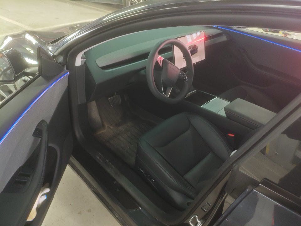 Tesla Model 3 2024 #5 Tesla Model 3 2024 صورة سيارة #5
