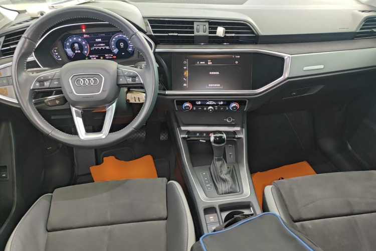 Audi Q3 2019 #11 Audi Q3 2019 car image #11