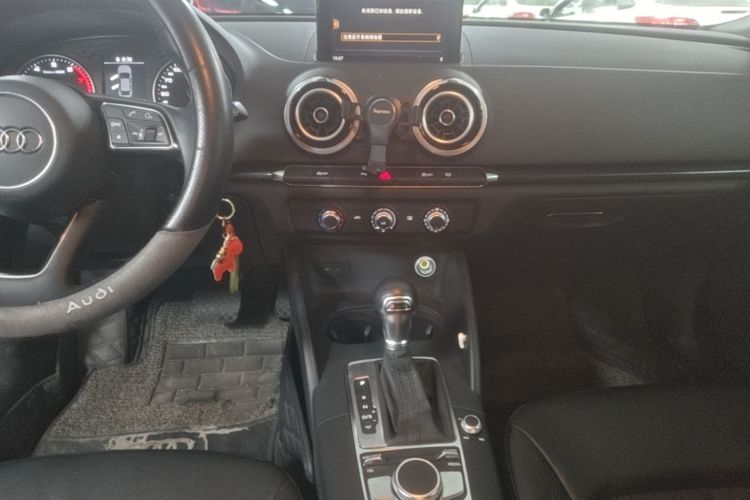 Audi A3 2020 car image #13