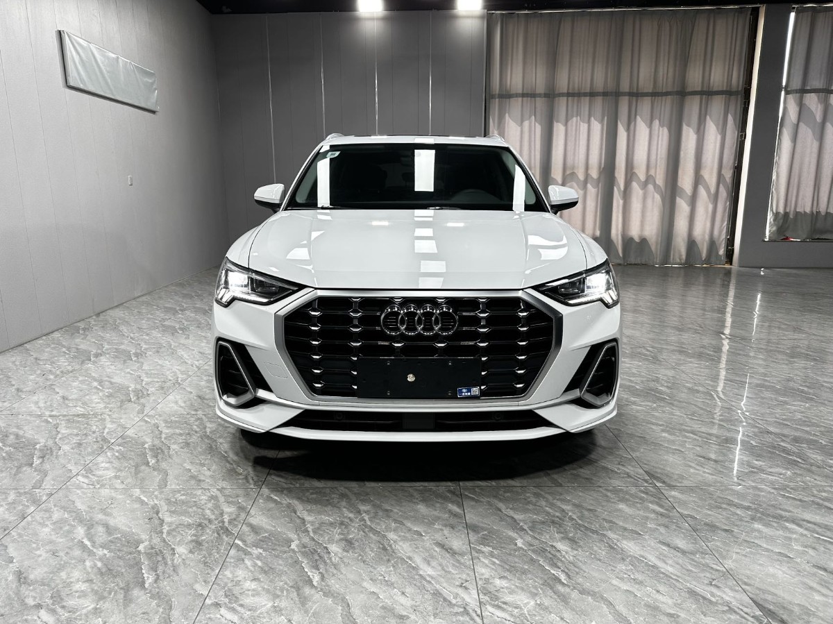 Audi Q3 2022 #2 Audi Q3 2022 car image #2