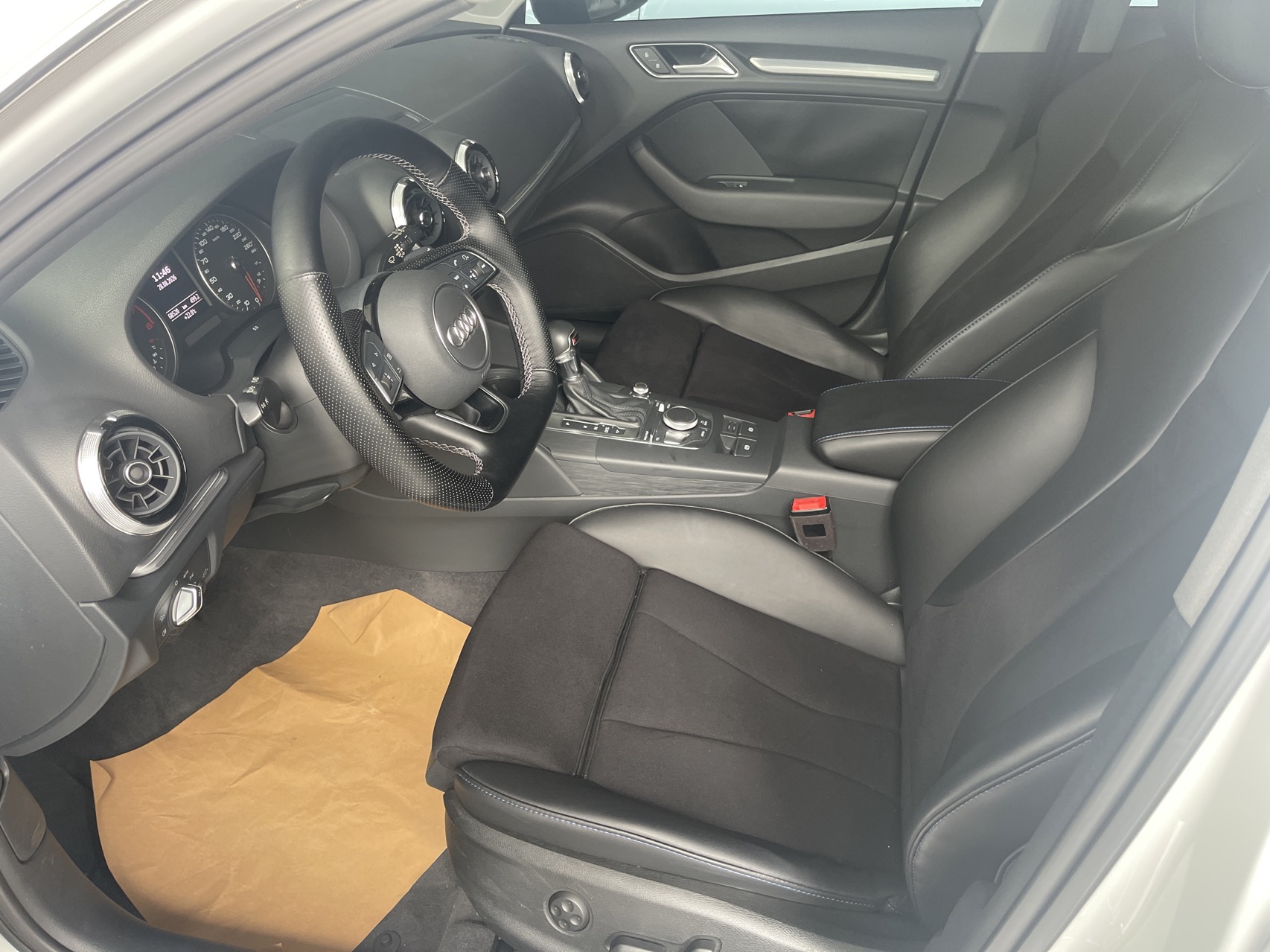 Audi A3 2019 car image #2