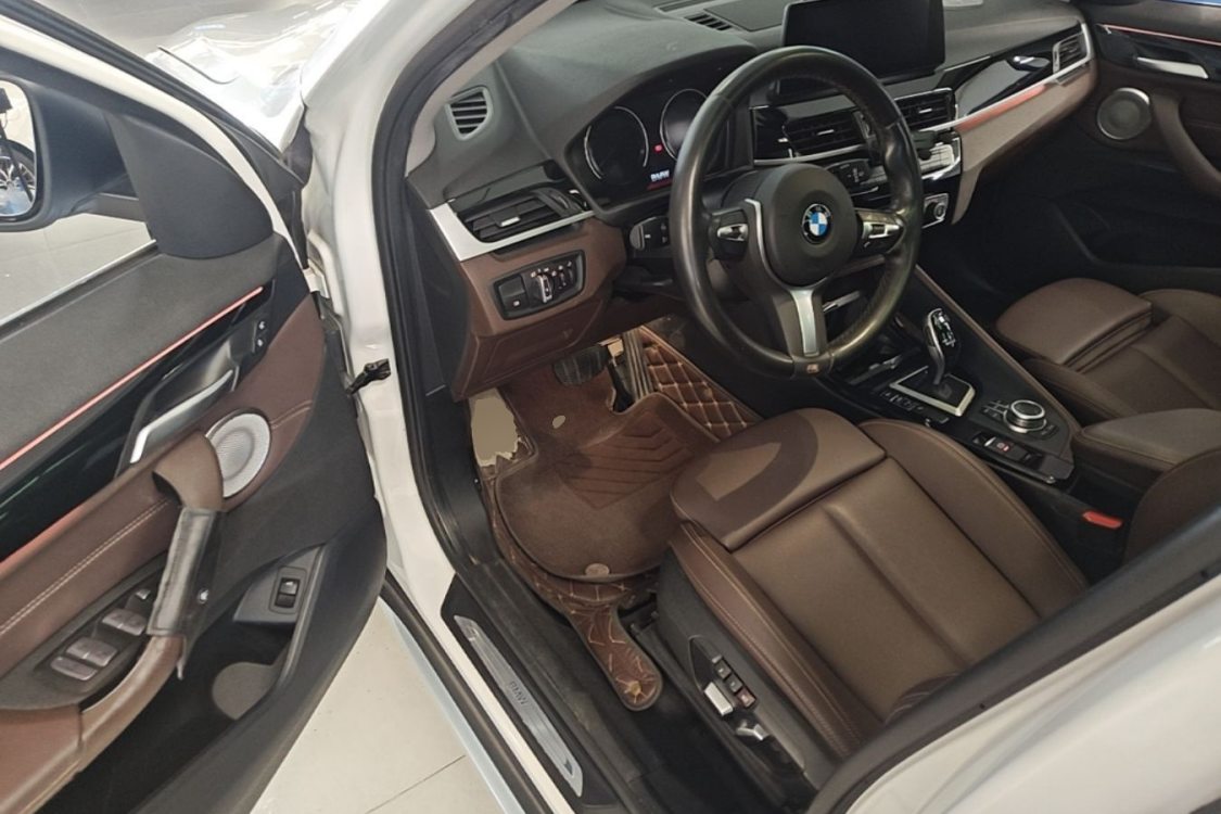 BMW X1 2022 immagine di auto #17