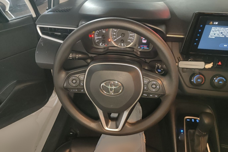 Toyota Corolla 2023 car image #15