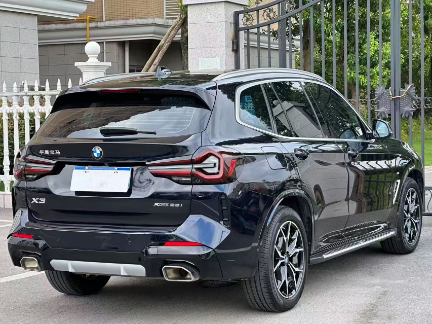 BMW X3 2022 car image #7