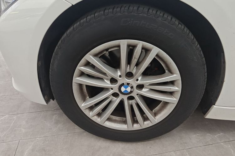 BMW 3 Series 2015 #9 BMW 3 Series 2015 immagine di auto #9