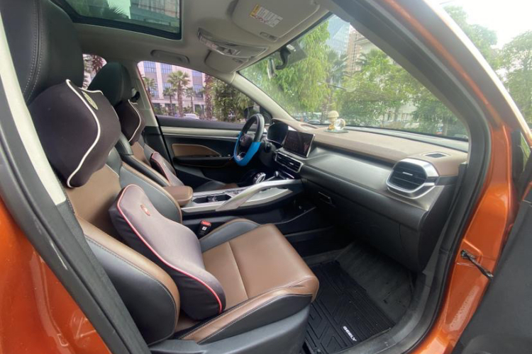 GEELY Coolray 2019 car image #12