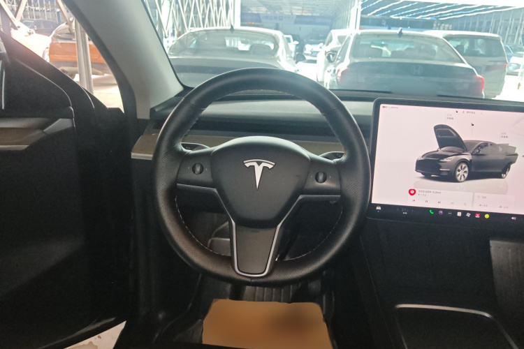 Tesla Model Y 2023 #17 Tesla Model Y 2023 car image #17