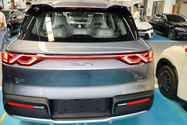 BYD YuanUP 2026 #6 BYD YuanUP 2026 car image #6