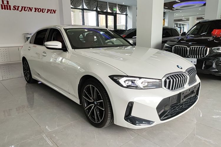 BMW 3 Series 2024 car image #4