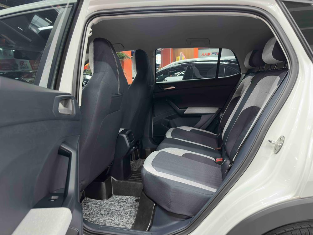 Volkswagen Tharu 2024 car image #11