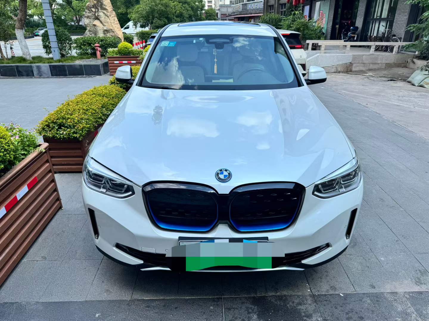 BMW iX3 2021 #2 BMW iX3 2021 car image #2