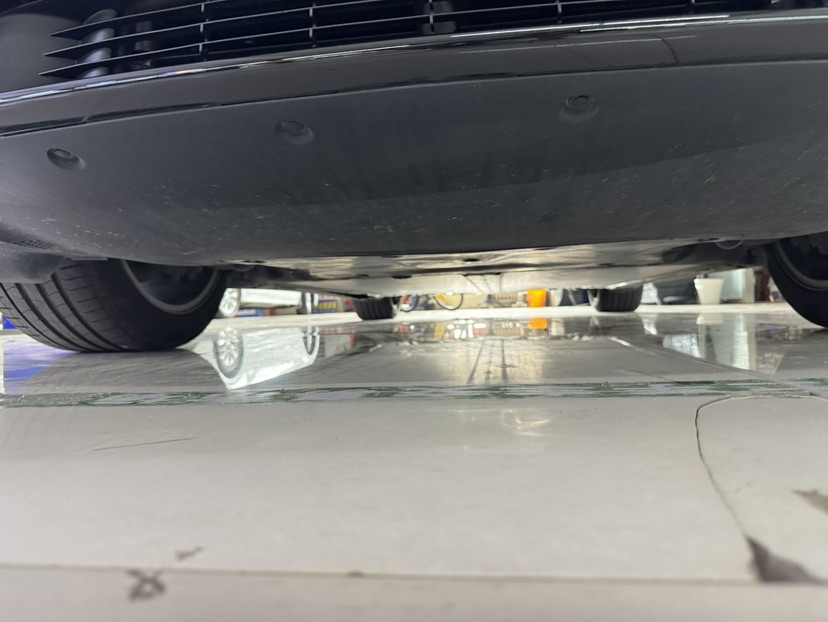 Tesla Model Y 2022 car image #15