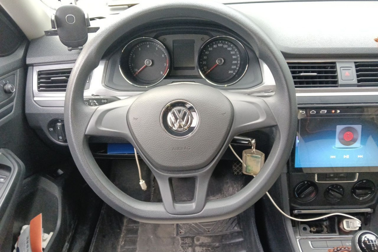 Volkswagen Bora 2020 car image #11