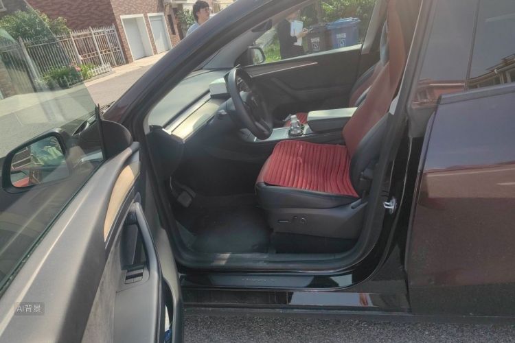 Tesla Model Y 2023 #17 Tesla Model Y 2023 car image #17