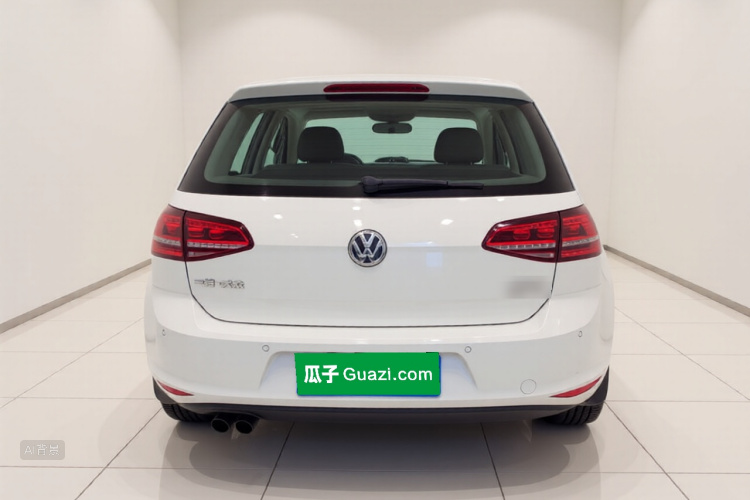 Volkswagen Golf 2017 car image #6