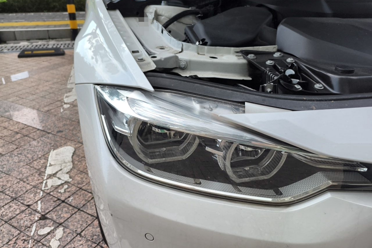 BMW 3 Series 2019 #8 BMW 3 Series 2019 car image #8